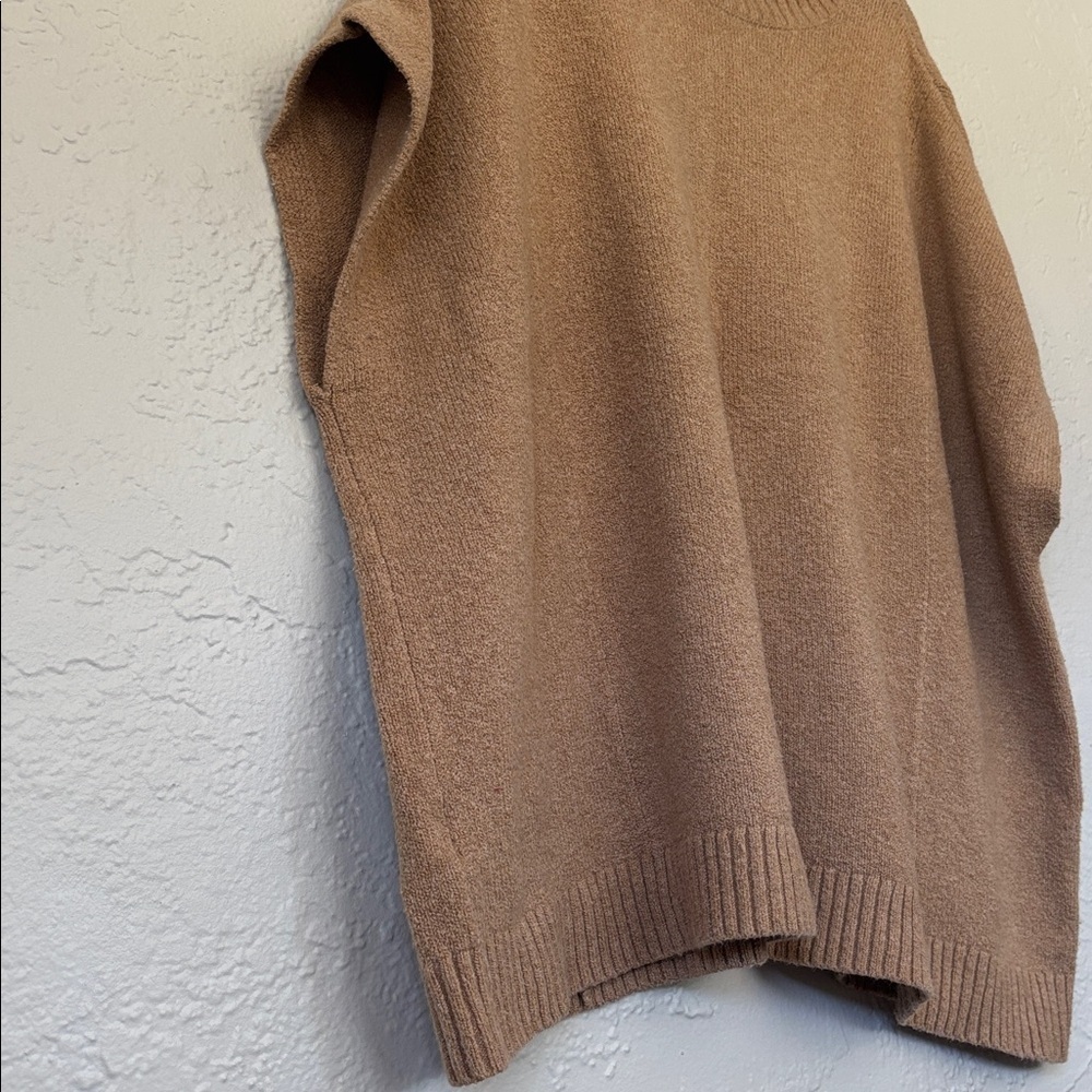 Lou & Grey Camel sleeveless oversized pullover Mock Neck poncho sweater XS/S - Picture 6 of 8